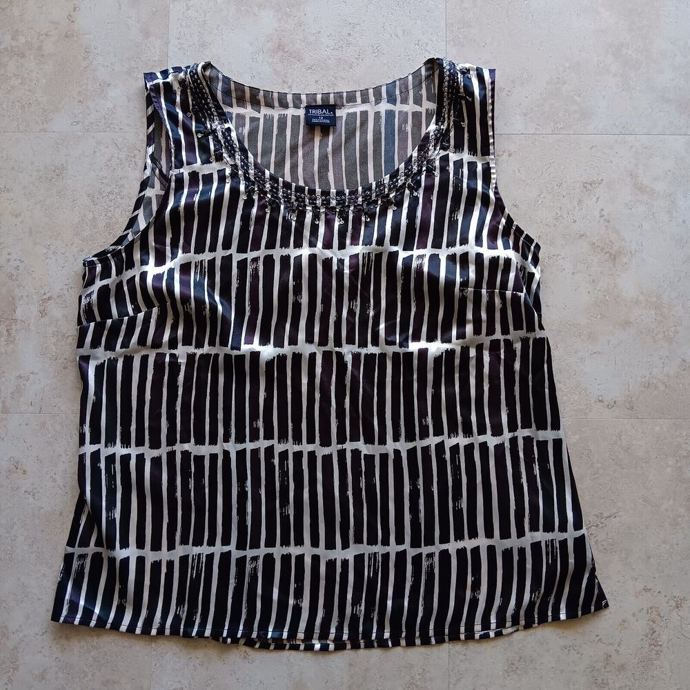 TRIBAL Brand White/Black Beaded Sleeveless Top Size 12 Side Zipper
